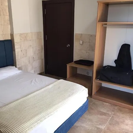 Apartment Beautiful 4 Bed Duplex In Small Private Community In Centre *