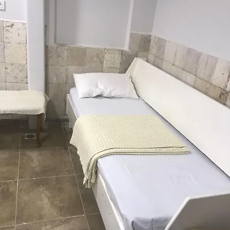 Apartment Beautiful 4 Bed Duplex In Small Private Community In Centre Side